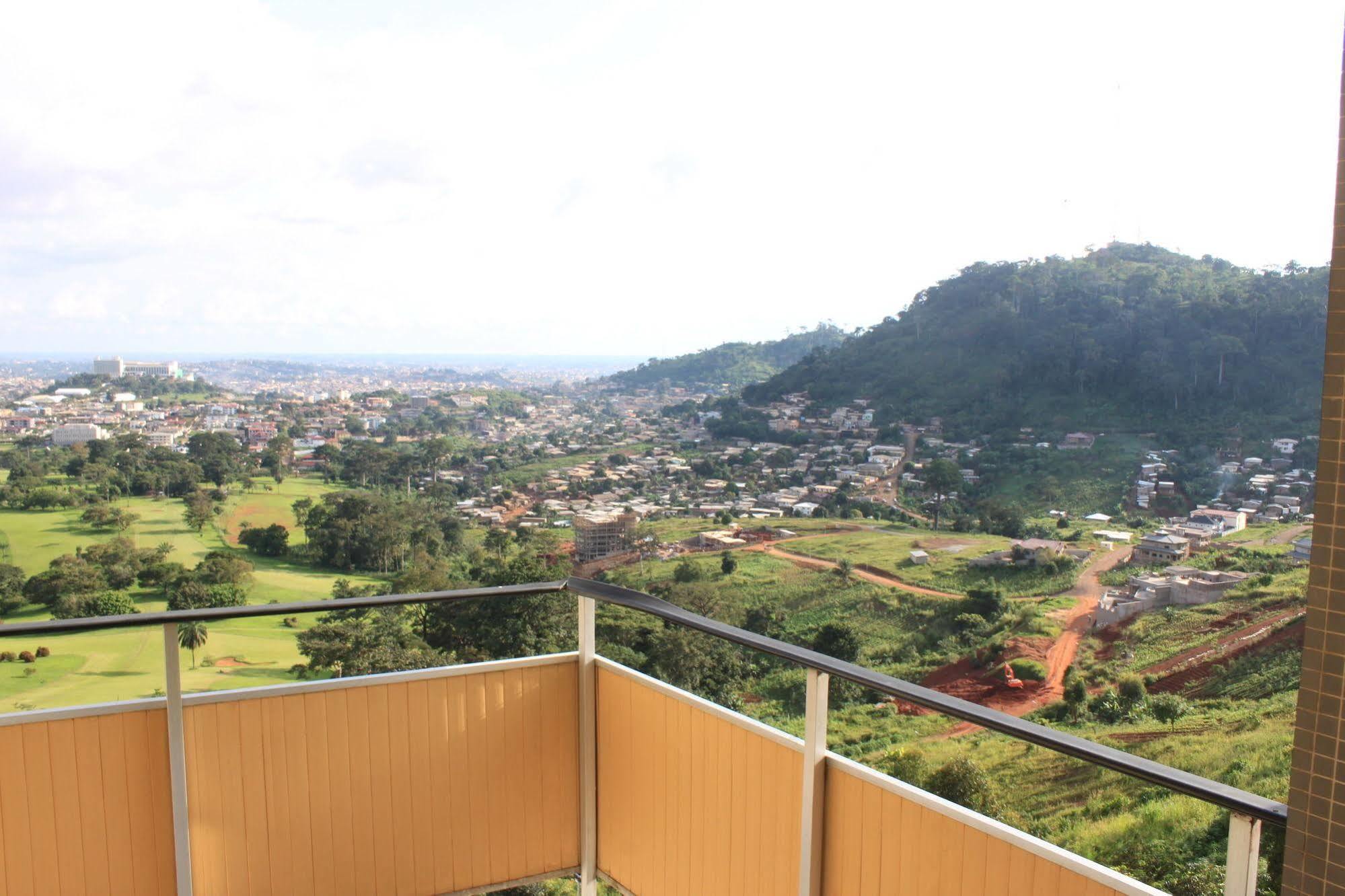 Hotel Mont Febe Yaounde Bagian luar foto